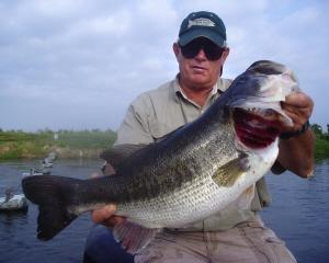 Monster Stick Marsh & Farm 13 Bass